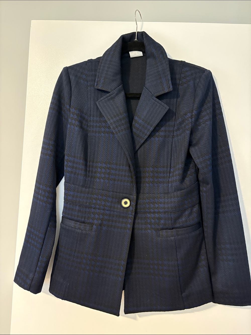 Cabi Checkout Blazer Classic Navy Plaid Women's Blazer Jacket